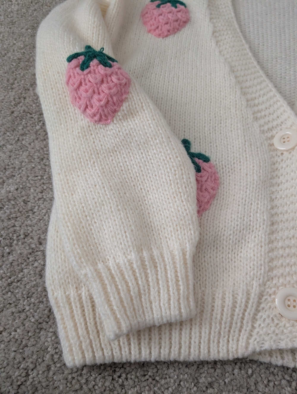 BUNDLE ONLY! Luna Ivy 3D Knit Off White Pink Strawberry Cardigan Sweater Large - Picture 4 of 9